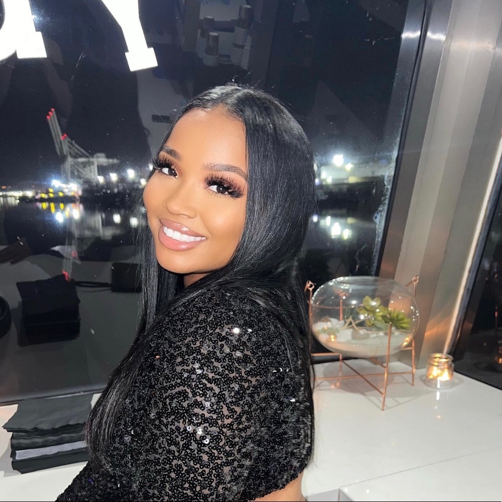 Meet your Posher, Samantha